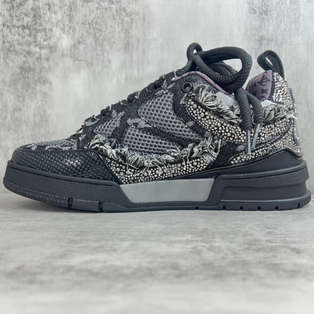 Skate Sneaker Black & White