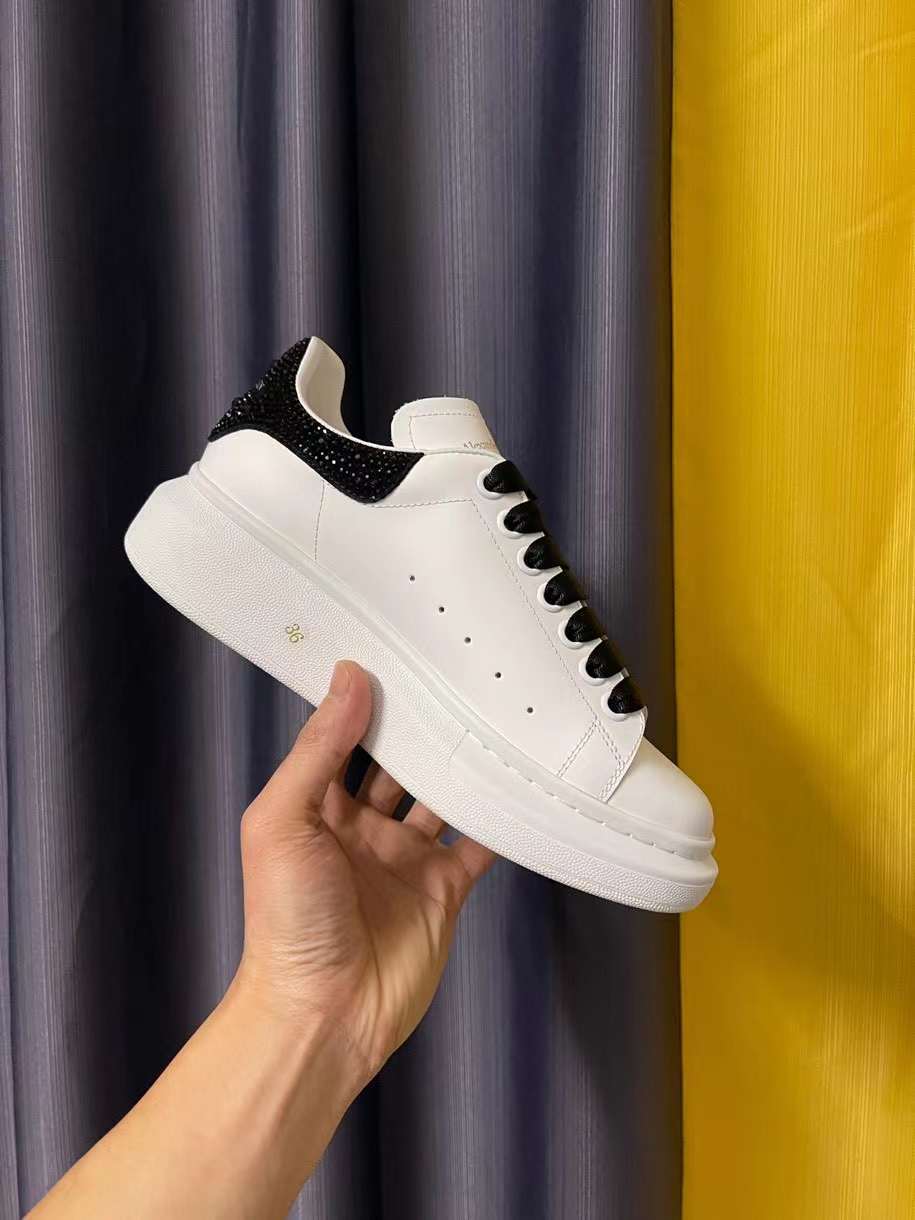 Alexander McQueen Sneaker