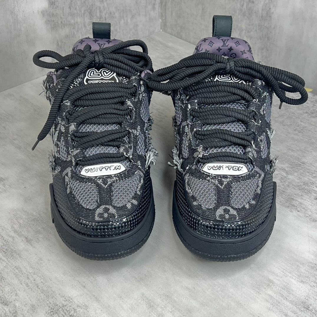 Skate Sneaker Black & White