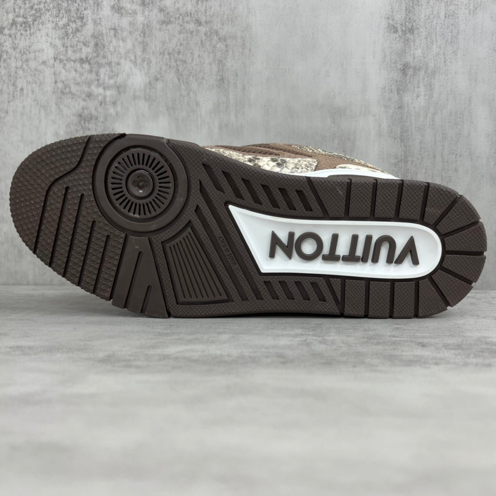 Skate Sneaker White &amp; Red